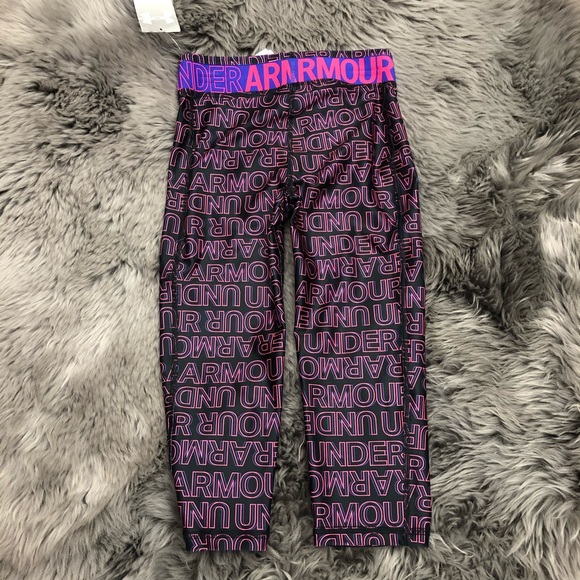 Under Armour | Girls Legging Capris | Size Medium - Picture 3 of 3
